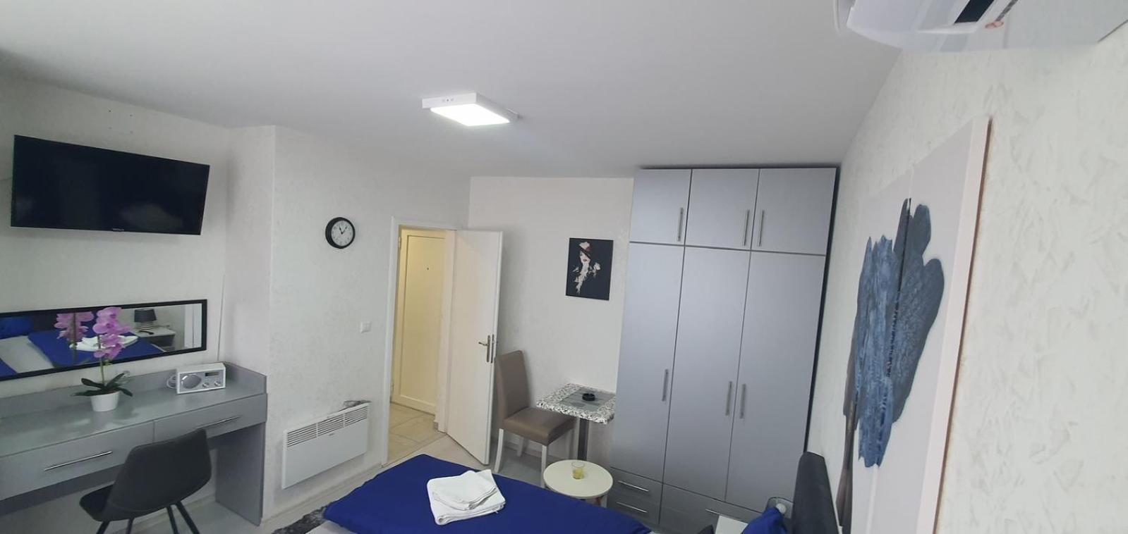 Stan 111 Apartment Orasje Екстериор снимка